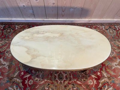 Table basse ovale de style Louis  XVI 