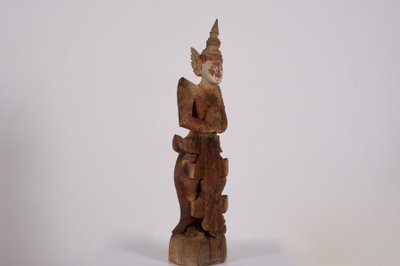 Scultura in legno di un Nat birmano