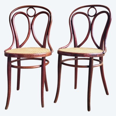 Pair of Engelstuhl Chairs by Thonet N° 19