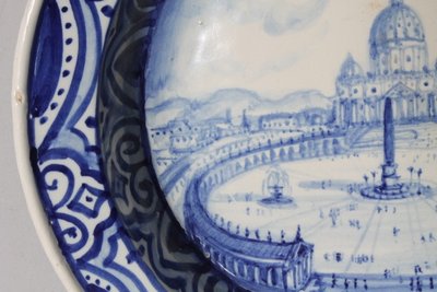 Antike große maiolica Platte 1915 Darstellung von Rom - Petersplatz. Maßnahme 45 Signiert und datiert auf