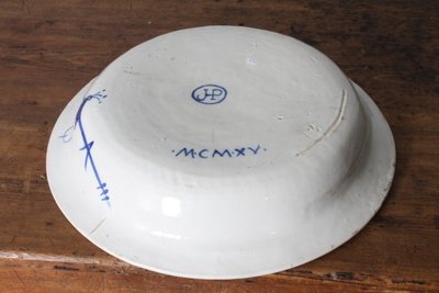 Antike große maiolica Platte 1915 Darstellung von Rom - Petersplatz. Maßnahme 45 Signiert und datiert auf
