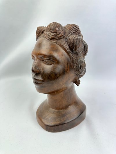 Art tribal, buste en teck vintage