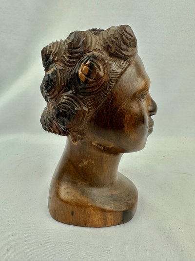 Art tribal, buste en teck vintage