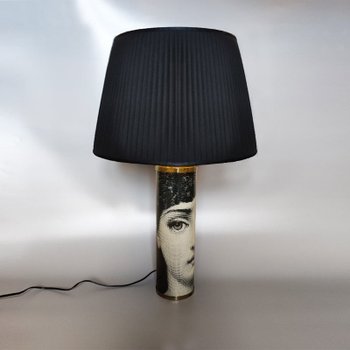 1970 Magnifica lampada da tavolo Piero Fornasetti. Made in Italy (non una replica)