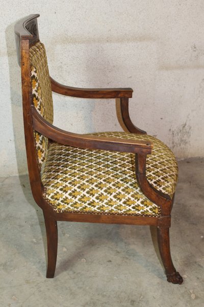 Paire de fauteuils d'époque Consulat en noyer 19ème dans le goût de Jacob Frères