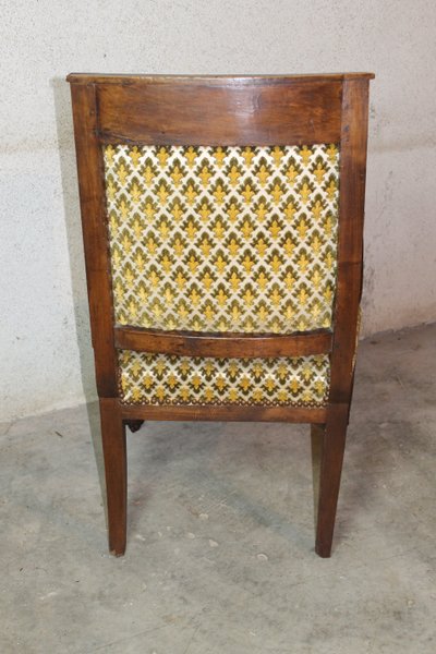 Paire de fauteuils d'époque Consulat en noyer 19ème dans le goût de Jacob Frères