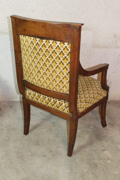 Paire de fauteuils d'époque Consulat en noyer 19ème dans le goût de Jacob Frères