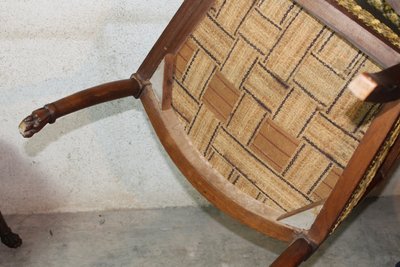 Paire de fauteuils d'époque Consulat en noyer 19ème dans le goût de Jacob Frères