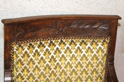 Paire de fauteuils d'époque Consulat en noyer 19ème dans le goût de Jacob Frères