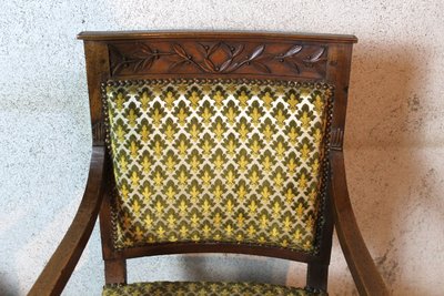 Paire de fauteuils d'époque Consulat en noyer 19ème dans le goût de Jacob Frères