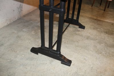 Bakelite-topped bistro table with 4 Art Deco beech chairs