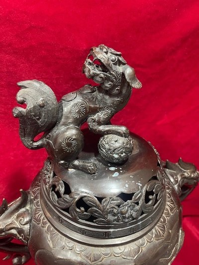 IMPOSANT BRULE PARFUM BRONZE CHINE