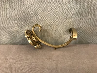 Appendiabiti in bronzo del XIX secolo in stile Luigi XVI