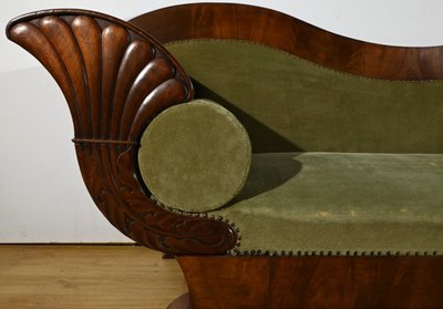 Canapé en Ronce d’Acajou, style Biedermeier – Fin XIXe