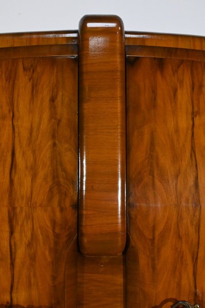 Piccolo armadio in noce, Art Déco, Walrose House, Inghilterra - 1940