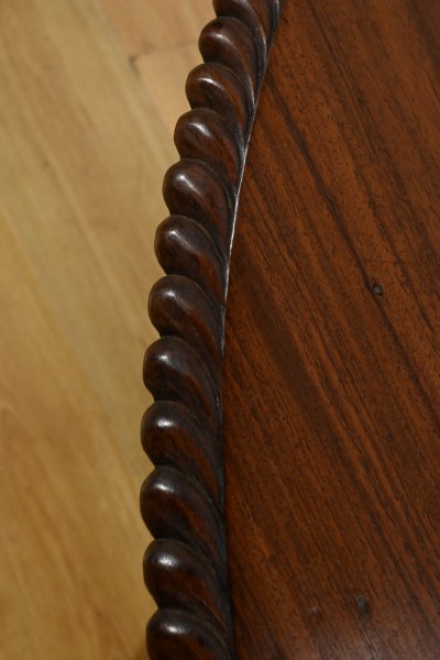 Table Guéridon en Palissandre, époque Napoléon III – Milieu XIXe