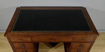 Scrivania con piedistallo in mogano screziato - Fine XIX secolo