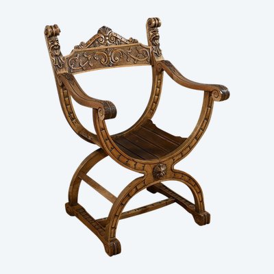 Poltrona Dagobert in noce, stile medievale - Fine XIX secolo