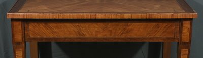 Petite Table Bureau en Marqueterie, style Louis XVI – 2ème partie XIXe