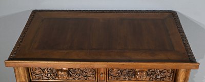 Oratorio in noce massiccio, stile neogotico rinascimentale - Metà del XIX secolo