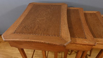 Tables Gigognes en Chêne – 1930