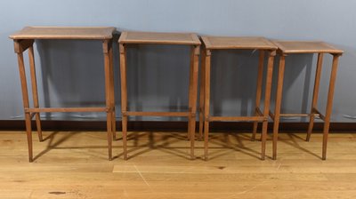Tables Gigognes en Chêne – 1930