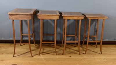 Tables Gigognes en Chêne – 1930