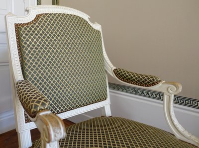 Fauteuil de bureau d'époque Louis XVI recouvert de crin de cheval attribué à Claude Séné