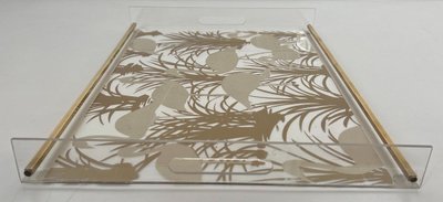 Paar Tabletts aus Plexiglas und Messing mit goldenen Vogeldekorationen