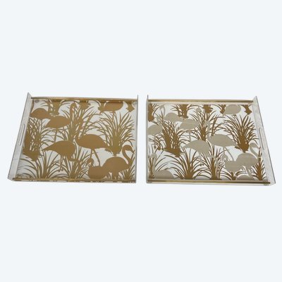Paar Tabletts aus Plexiglas und Messing mit goldenen Vogeldekorationen