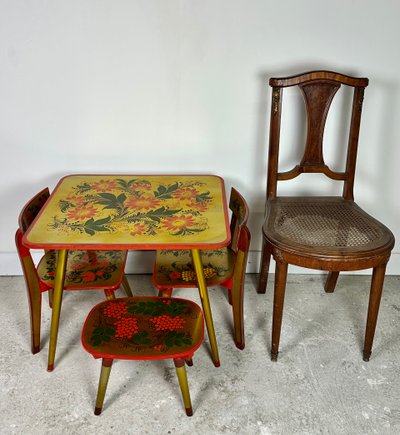 Soggiorno per bambini russo Khokhloma vintage 1960