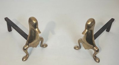 Paire De Chenets Représentant Des Canards Stylisés En Laiton Dans Le Goût De Lalanne