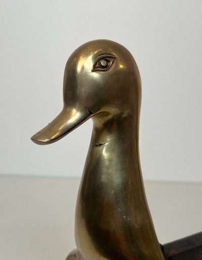 Paire De Chenets Représentant Des Canards Stylisés En Laiton Dans Le Goût De Lalanne