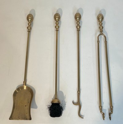 Nécessaire De Feu En Laiton De Style Néoclassique Aux Pommes De Pin. French work