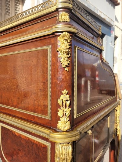 Attribué à H Dasson, Bureau à Cylindre En Acajou,  XIXème Siècle