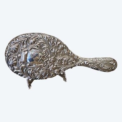  Volto di mano d'argento, decorazione floreale centrata su un cartiglio vuoto, circa 1900