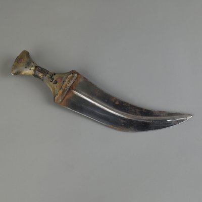 Yemeni dagger (Jambiya) and its belt Arabian Peninsula