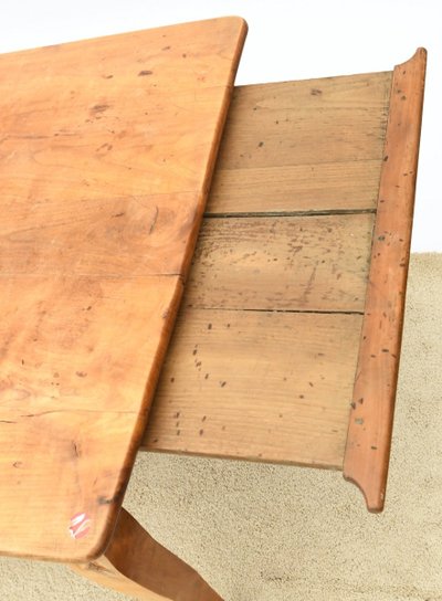 Table De Ferme
