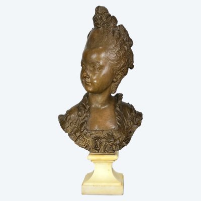 FERNAND CIAM 1886 - 1954 BUSTE DE JEUNE FEMME EN TERRE CUITE PATINÉE SUR SOCLE