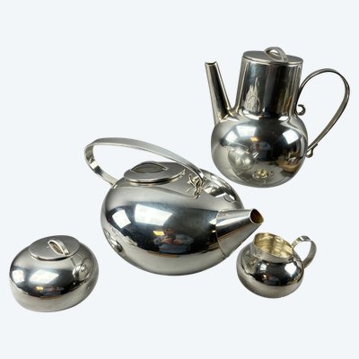 Tea coffee service by Lino Sabattini for Christofle boule model