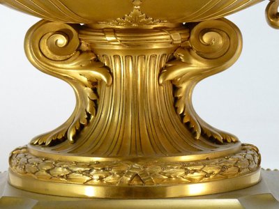 60CM Jardinière ou centre de table en bronze doré signé Barbedienne