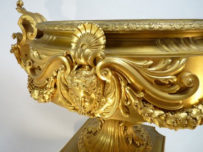 60CM Jardinière ou centre de table en bronze doré signé Barbedienne