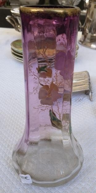 Joli vase en verre Legras 