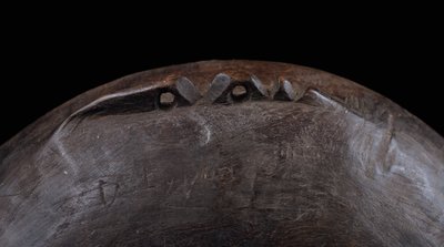 Boiken-Platte, Ozeanische Kunst, Stammeskunst, Erste Künste, Papua-Neuguinea, Skulptur