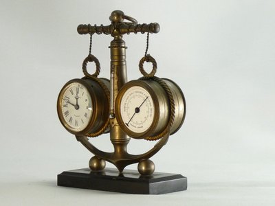 Pendulette in Form eines Meeresankers