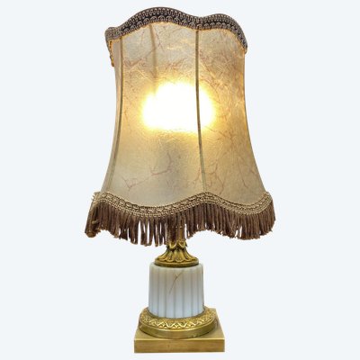 Lampe à Poser En Opaline Et Bronze Style Louis XVI - Circa 1950