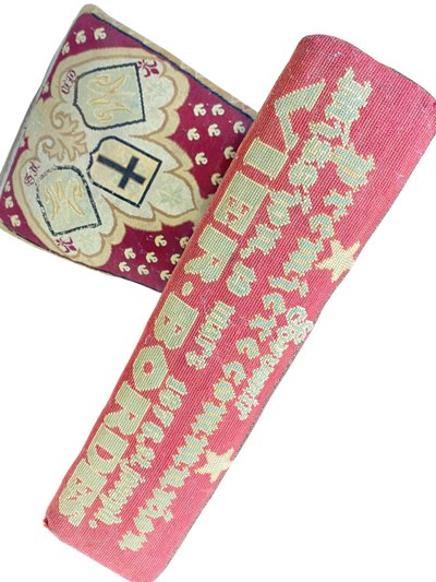 Napoleon III Prie-dieu (1876) in Wood and Embroidered Fabric
