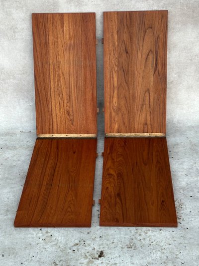 Table INGER KLINGENBERG
