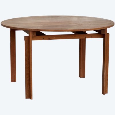 Table INGER KLINGENBERG