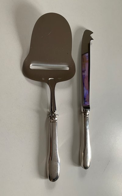 Couteau et pelle à fromage Christofle 